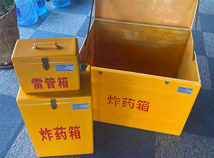 万柏林玻璃雷管箱生产标准全解析：安全、性能与合规的基石